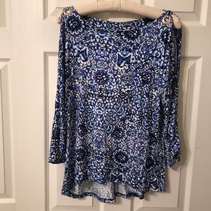 Cable & Gauge Blue knit top Size Medium 3/4 Sleeve